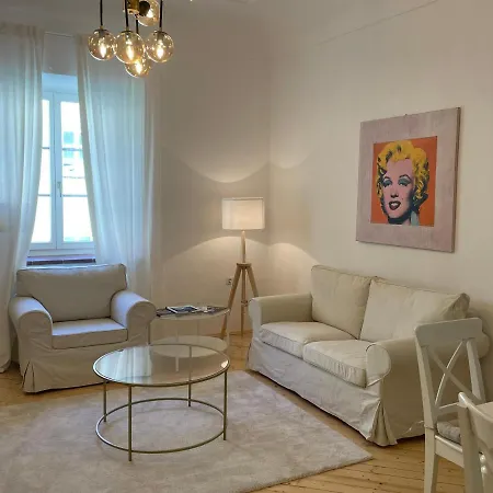 Zum Dom アパート グラーツ