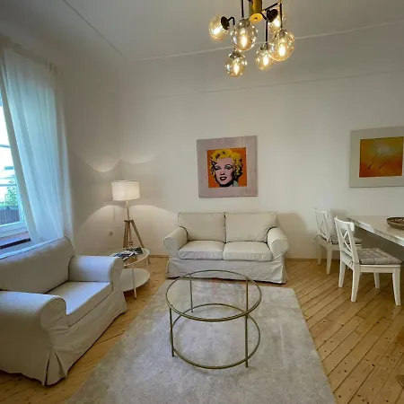 アパート Zum Dom