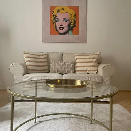 Zum Dom アパート *